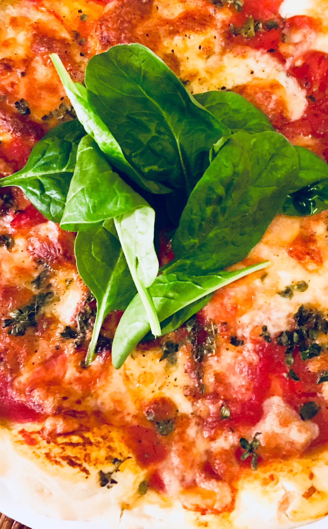 Tomaten Mozzarella Pizza - Die Dampfgarerin