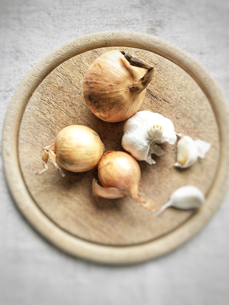 Gabriela Behling im Interview Sind Zwiebel und Knoblauch gut für